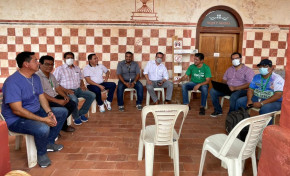 Cuatro candidatos a la Alcaldía, dirigentes cívicos y el alcalde de San José de Chiquitos firman “Acuerdo por una elección pacífica” el 21 de marzo