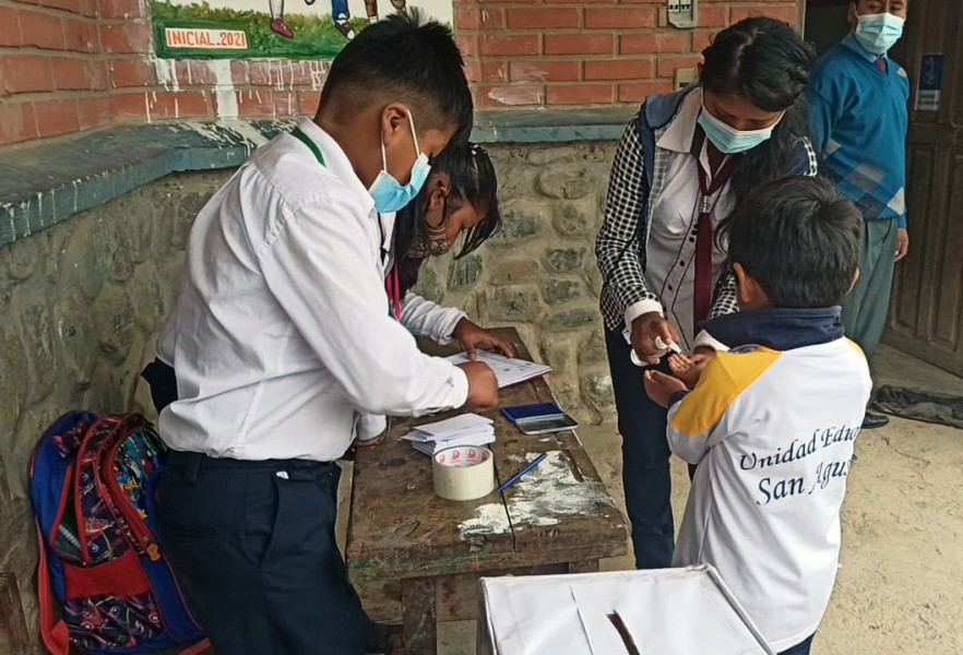 Los niños eligieron a sus representantes en Coripata