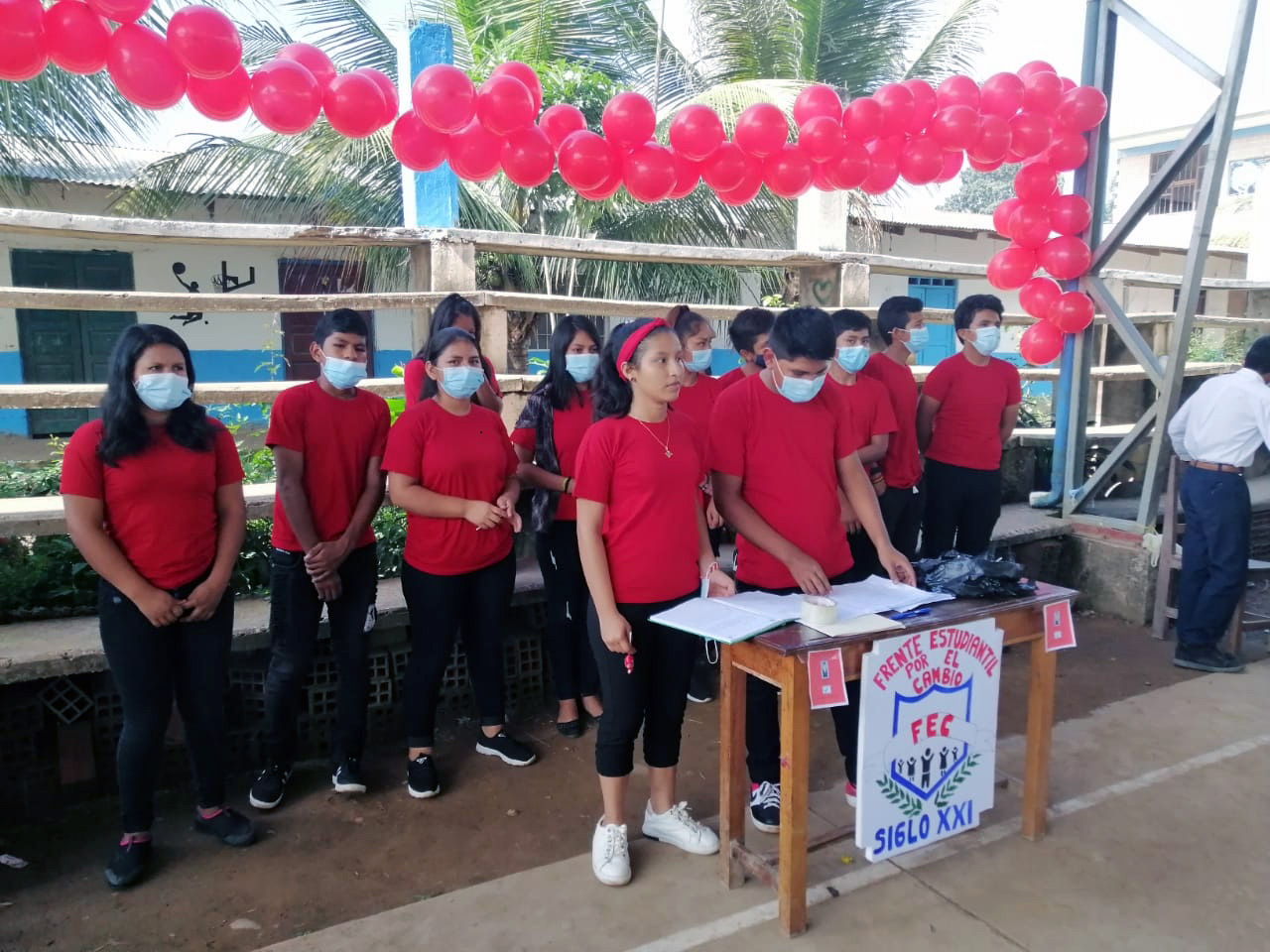 Frente estudiantil presenta su propuesta en Palos Blancos.