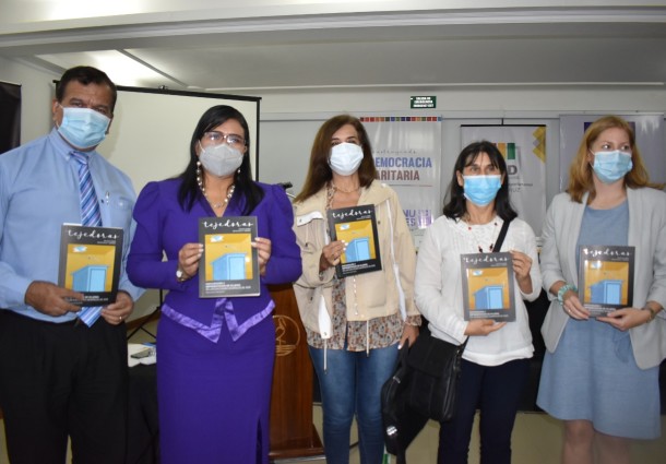 Revista “Tejedoras”: un paso importante hacia la consolidación de la participación de las mujeres en la política del país