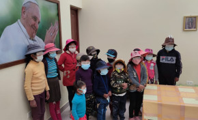 Durante el primer semestre, Serecí Oruro beneficia a grupos vulnerables con entrega de certificados de nacimiento