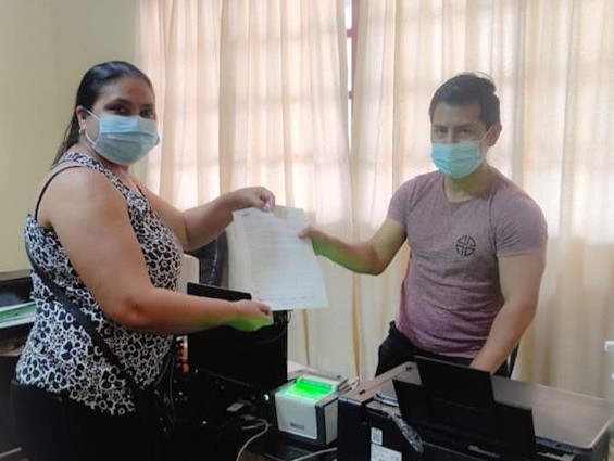 Indígenas guaraníes y población infantil de Santa Cruz se beneficiaron con certificaciones gratuitas y saneamiento documental