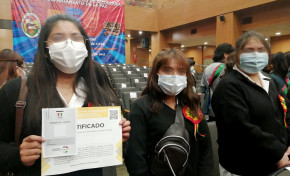 El TED La Paz participa en la posesión de gobiernos estudiantiles de 35 unidades educativas del Macrodistrito Cotahuma