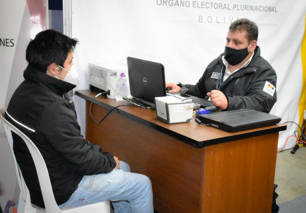 Visitantes de la Feria Internacional del Libro podrán tramitar certificados de nacimiento, matrimonio y defunción en el stand del OEP