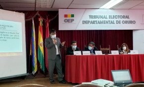 Autoridades del TED Oruro informan acerca del segundo proceso electoral en la historia de los Uru Chipaya
