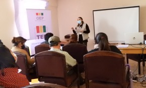 Ley 1096: organizaciones políticas de Oruro reciben capacitación en manejos económicos