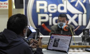 Radio Pío XII Oruro abre un espacio para socializar la democracia intercultural