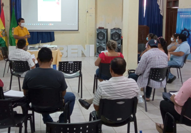 TED Beni continúa con la promoción de la Democracia Intercultural a maestras y maestros