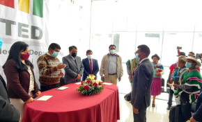 TSE posesiona a nuevo director departamental de Serecí Potosí