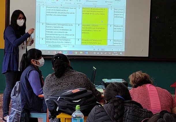 Ministerio de Educación incorpora contenidos sobre Democracia Intercultural