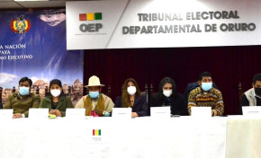 El TSE entrega credenciales a autoridades electas del Gobierno Autónomo de Uru Chipaya