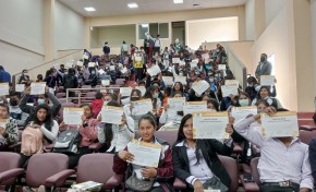 El TED La Paz capacita en democracia intercultural a 210 estudiantes del municipio de Chulumani