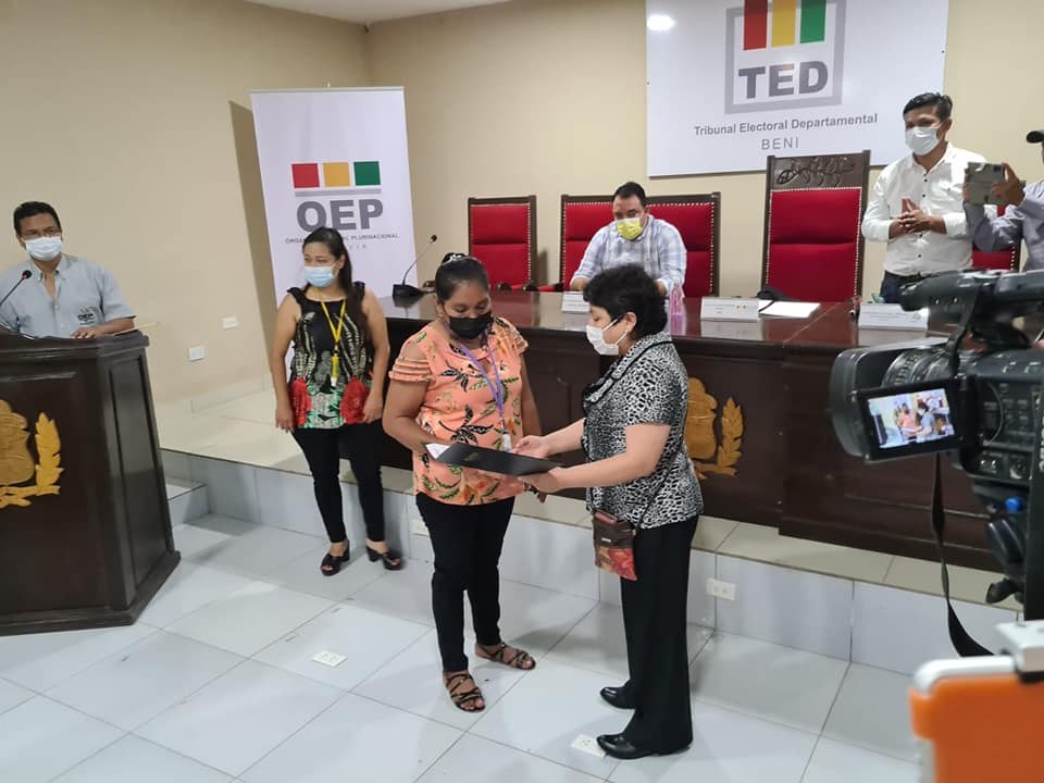 ENTREGA CREDENCIALES 4