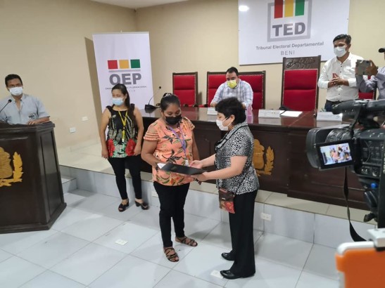 ENTREGA CREDENCIALES 4