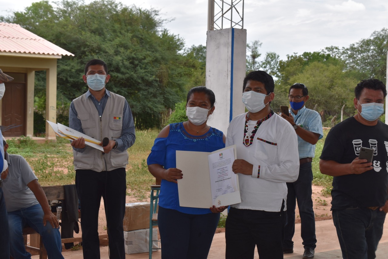 Entrega de credenciales Charagua 1