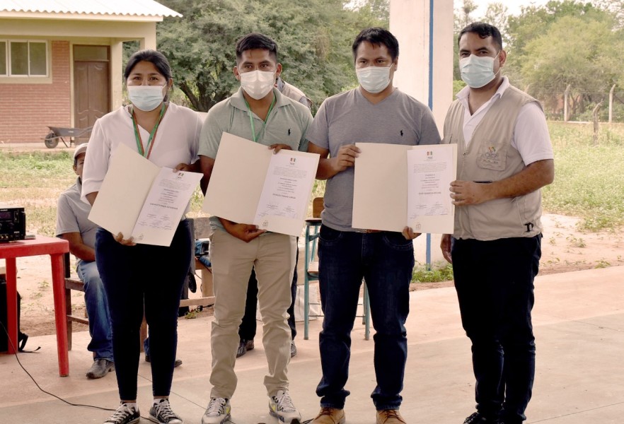 Entrega de credenciales Charagua 2