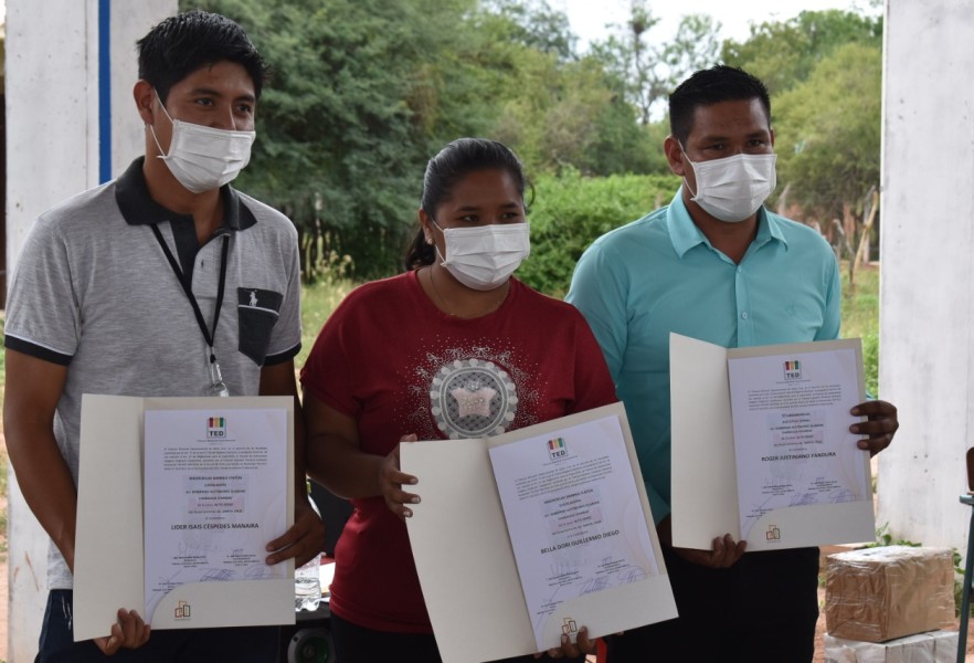 Entrega de credenciales Charagua 4