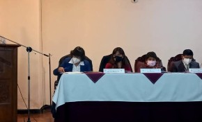 El TSE presenta en Potosí la revista Tejedoras sobre democracia y género