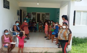 Santa Cruz: Adultos mayores y menores de edad de tres localidades se benefician con campaña saneamiento y registro promovida por el TSE y el Serecí