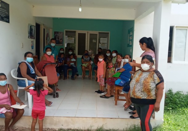 Santa Cruz: Adultos mayores y menores de edad de tres localidades se benefician con campaña saneamiento y registro promovida por el TSE y el Serecí