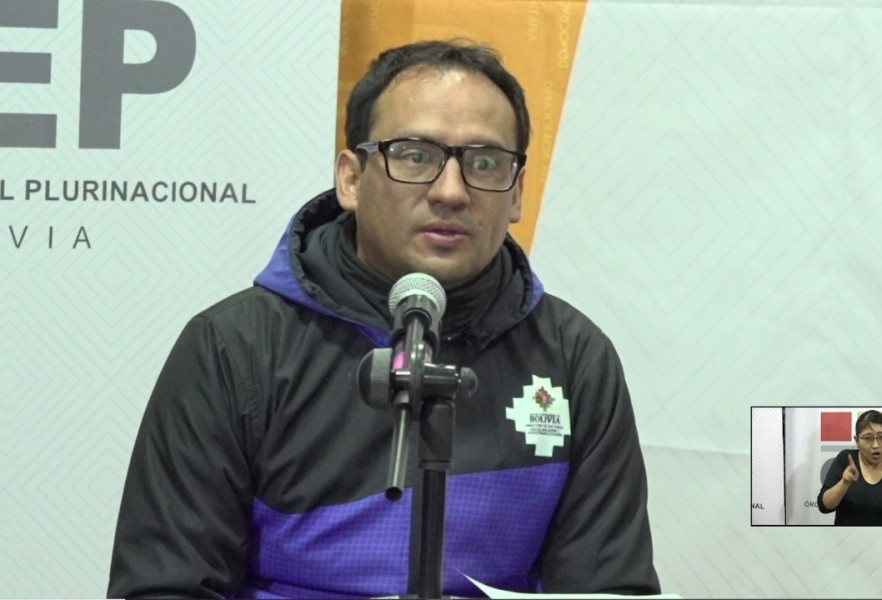 EXPOSITOR IVAR VILLARROEL