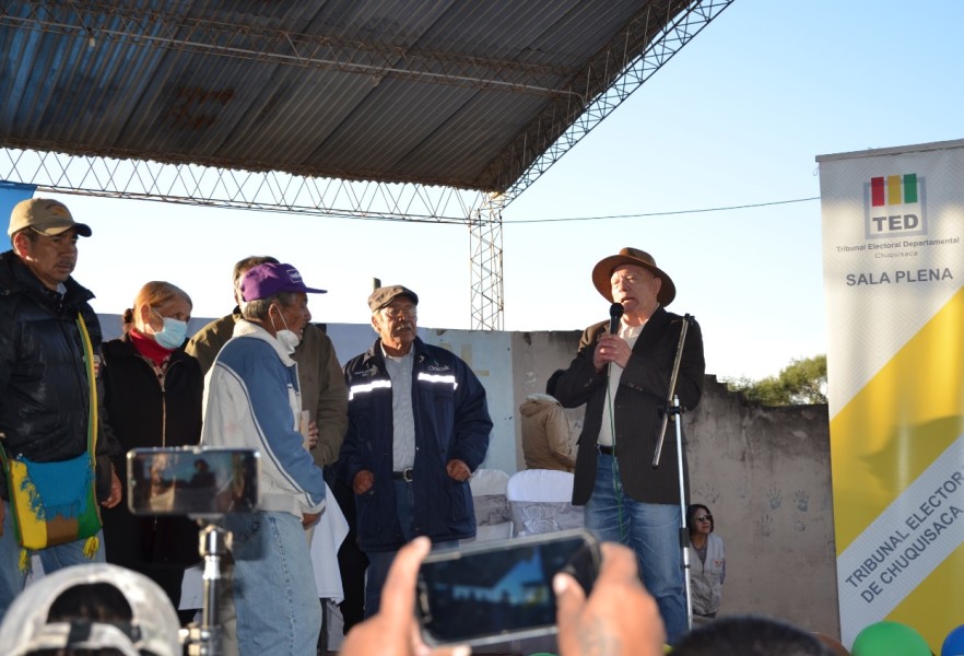 HUACAYA PDTE TSE HASSENTEUFEL