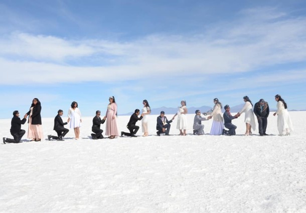 Matrimonio en Potosí: 34 parejas de cuatro departamentos se dieron el "sí" en Uyuni
