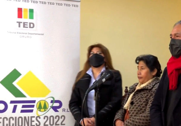 El TED Oruro entrega credenciales a las autoridades electas de Coteor RL