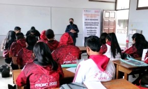 Serecí Cochabamba informa a jóvenes de Aiquile sobre el Padrón Biométrico