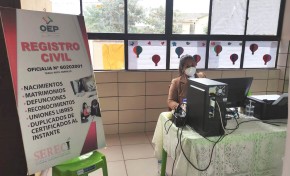 Serecí participa en feria interinstitucional de Bermejo para brindar servicios registrales a menores, mujeres y adultos mayores