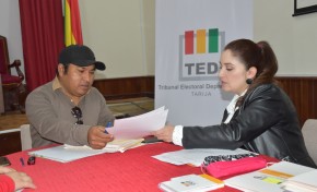 La UTF del TSE se reúne con delegados y responsables económicos de las agrupaciones ciudadanas de Tarija