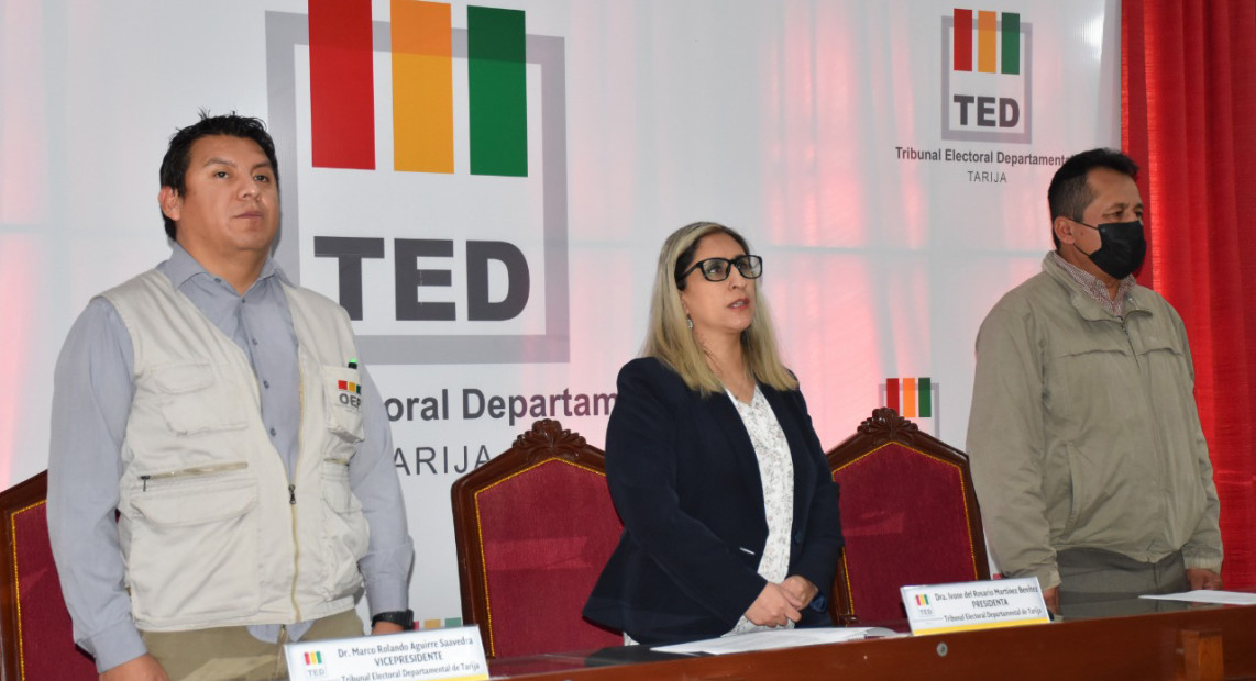 CREDENCIALES_COSETT_03