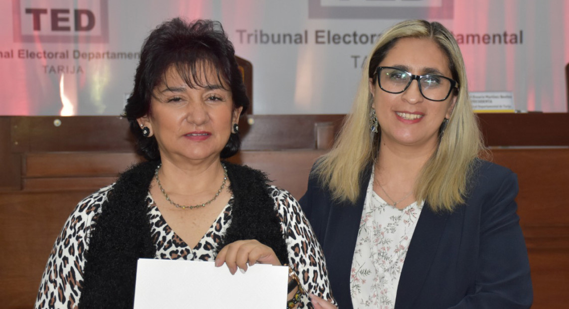 CREDENCIALES_COSETT_04