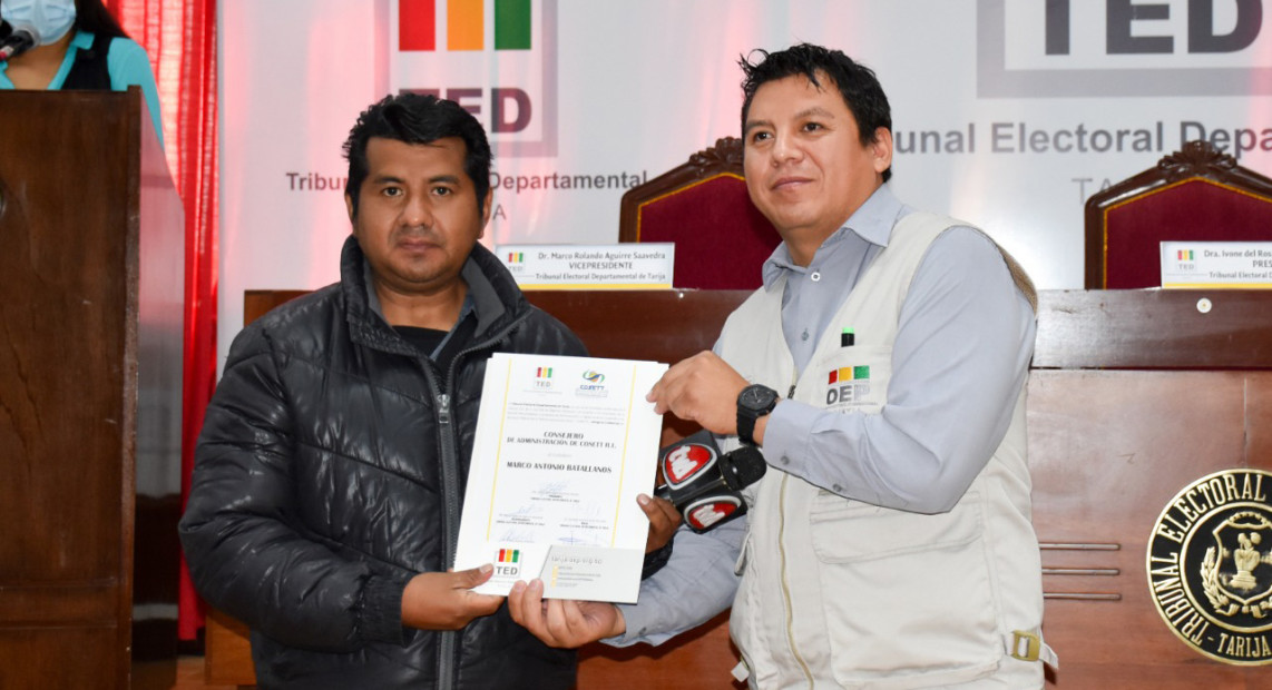 CREDENCIALES_COSETT_05