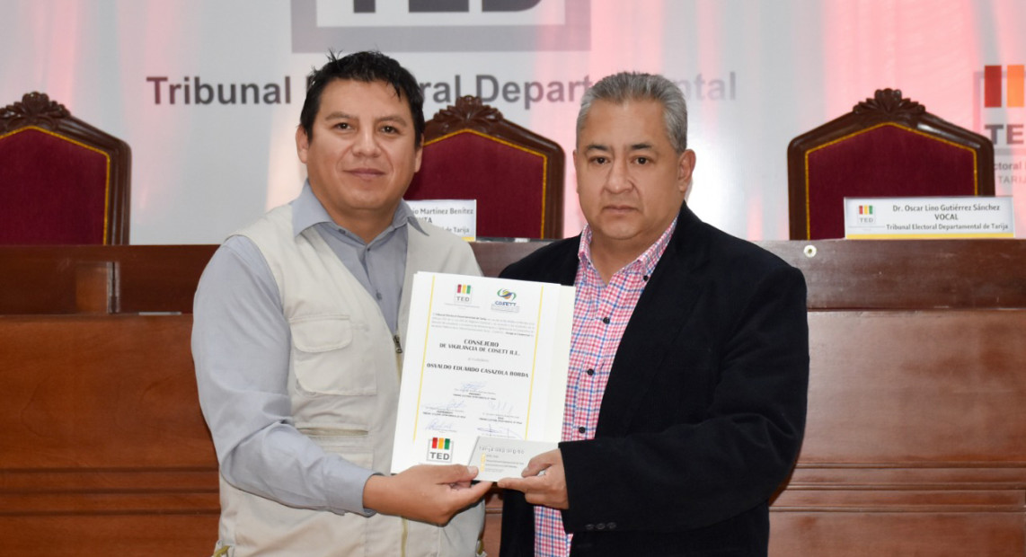 CREDENCIALES_COSETT_08