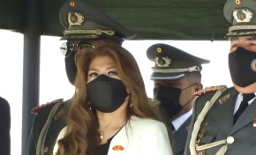 Presidenta del TED Oruro recibe distinción Emblema de Oro de la Segunda División de Ejército