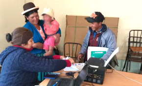 Serecí Potosí beneficia a pobladores del municipio de San Pedro de Buena Vista con una campaña de saneamiento y emisión de certificados