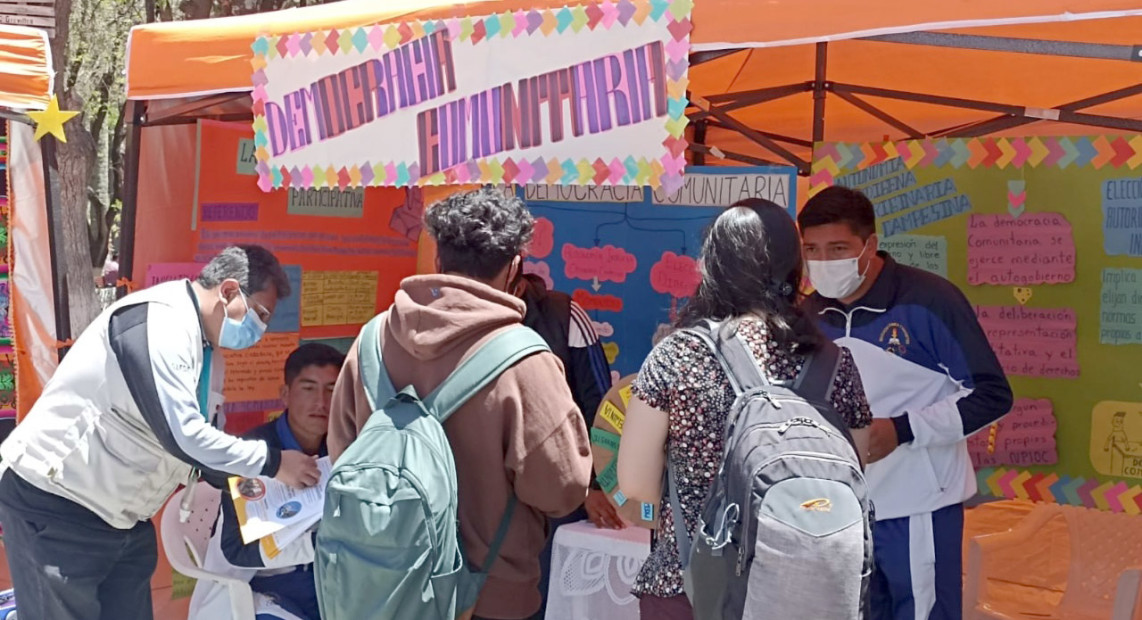 CHUQ_FERIA_DEMOCRACIAS_09