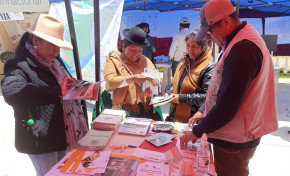 El TED La Paz llevó adelante la feria Octubre, mes de las democracias en el municipio de Sica Sica