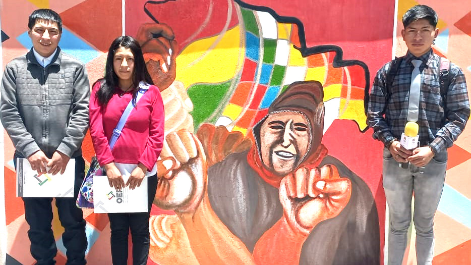 PTSI_MURAL_GRUPO_JOVENES_01