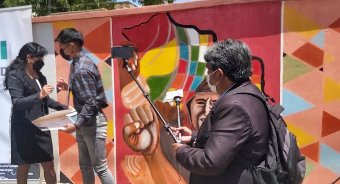 PTSI_MURAL_GRUPO_JOVENES_02