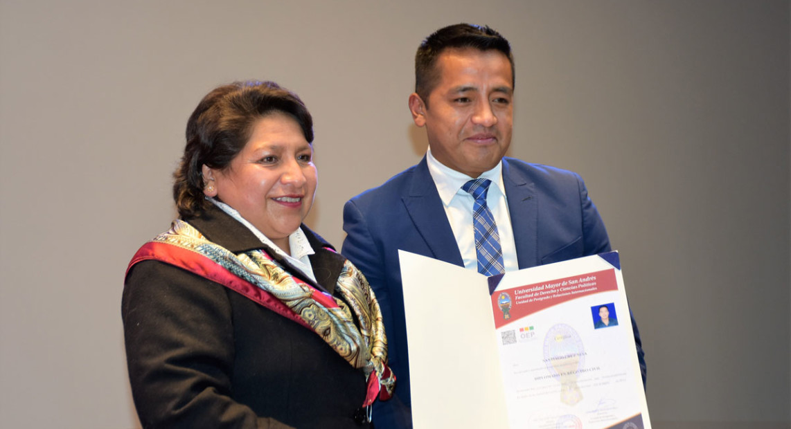 ENTREGA_CERT_DIPLOMADO_UMSA_02