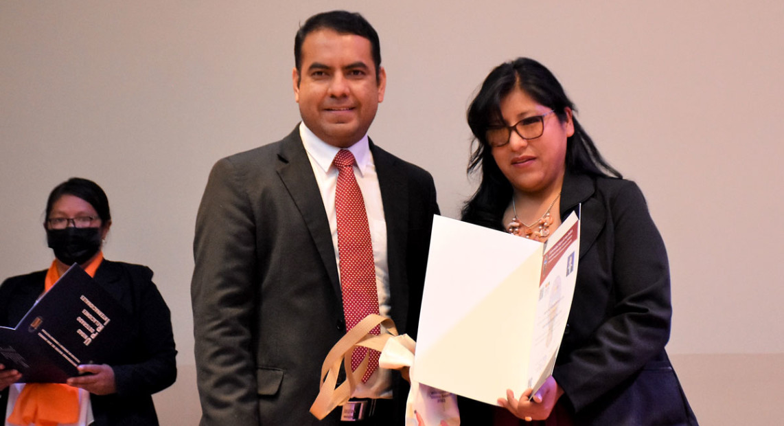 ENTREGA_CERT_DIPLOMADO_UMSA_06