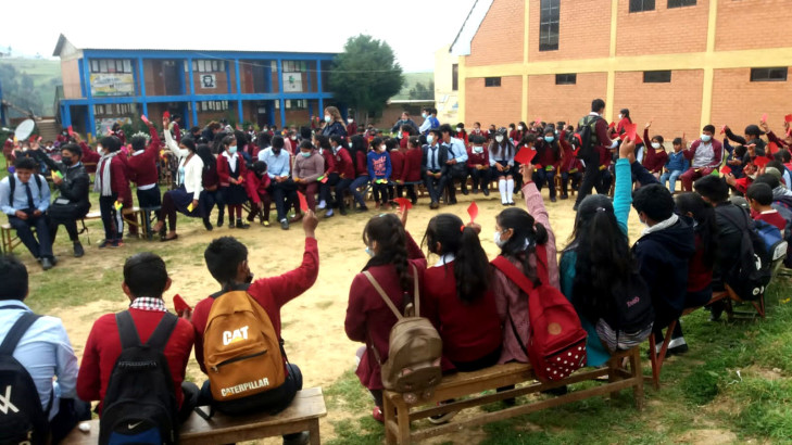 Eligen gobiernos estudiantiles