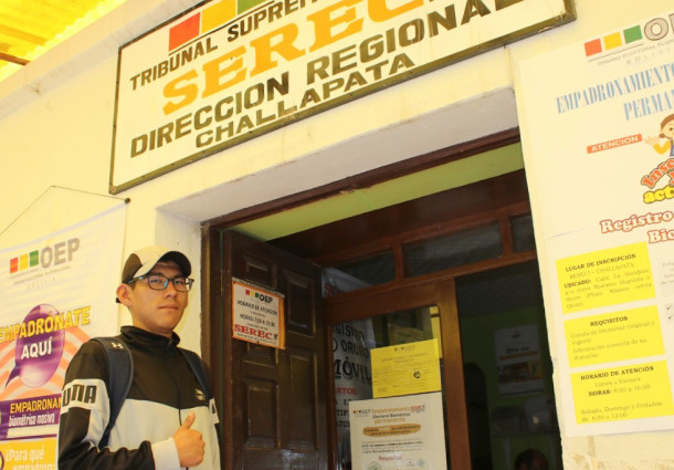 EL SERECÍ ORURO INSCRIBIRÁ A LOS JÓVENES DE 18 AÑOS EN EL PADRÓN ELECTORAL BIOMÉTRICO TAMBIÉN LOS SÁBADOS MEDIA JORNADA