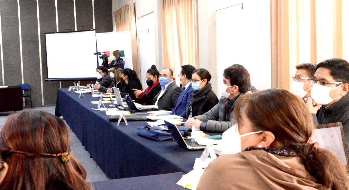 Servidores públicos del OEP