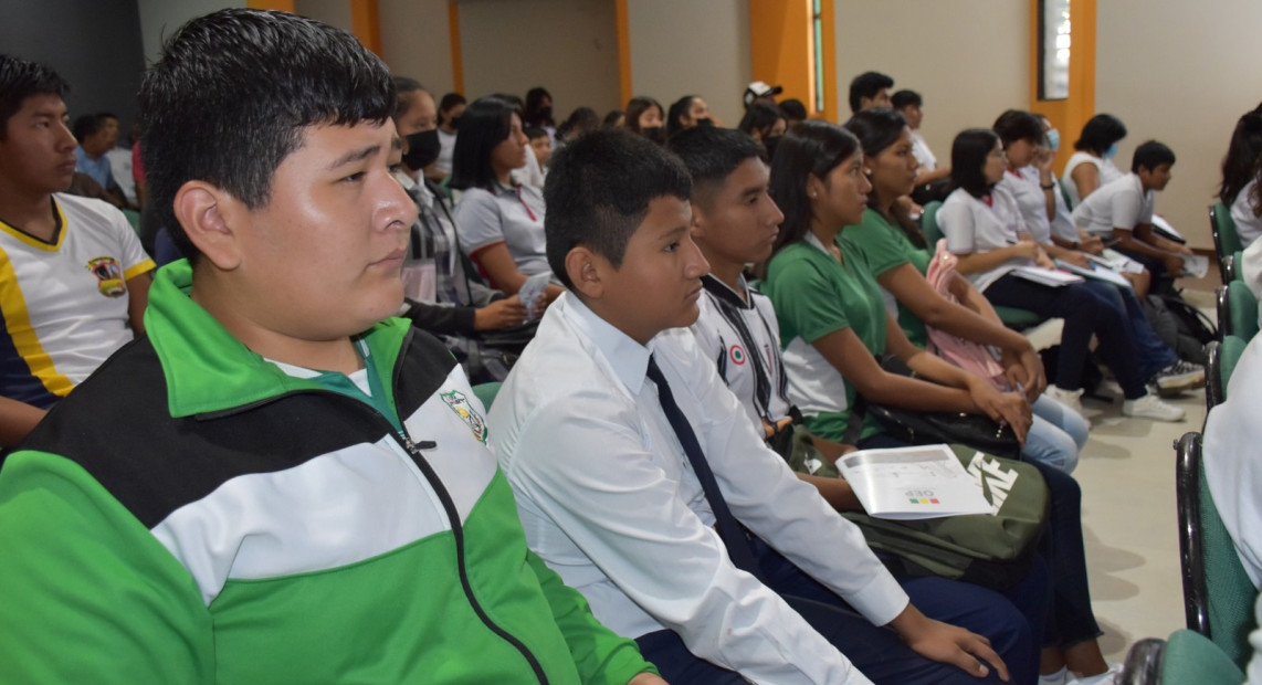 ESTUDIANTES_DE_YACUIBA_01