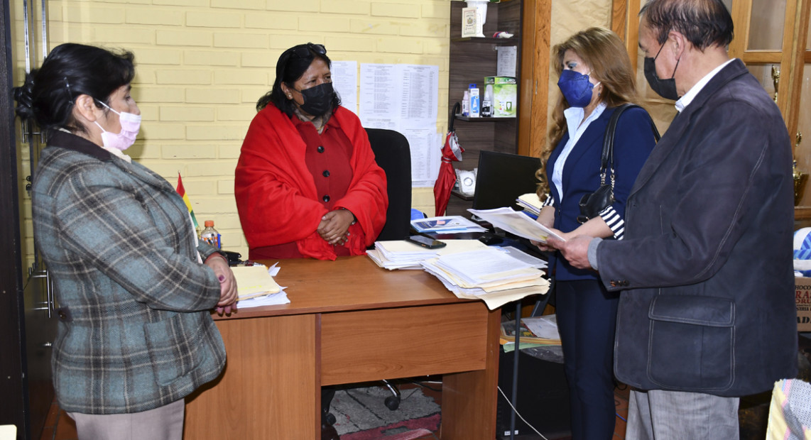 TED_ORURO_ENTREGA_LIBROS_02