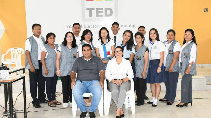 TED_PANDO_MALETAS_ELECTORALES_02