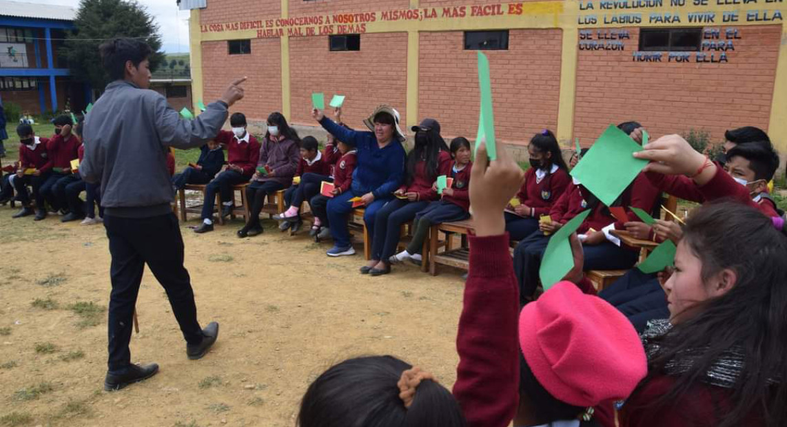 TE_CBBA_GOB_EST_DEM_COM_06